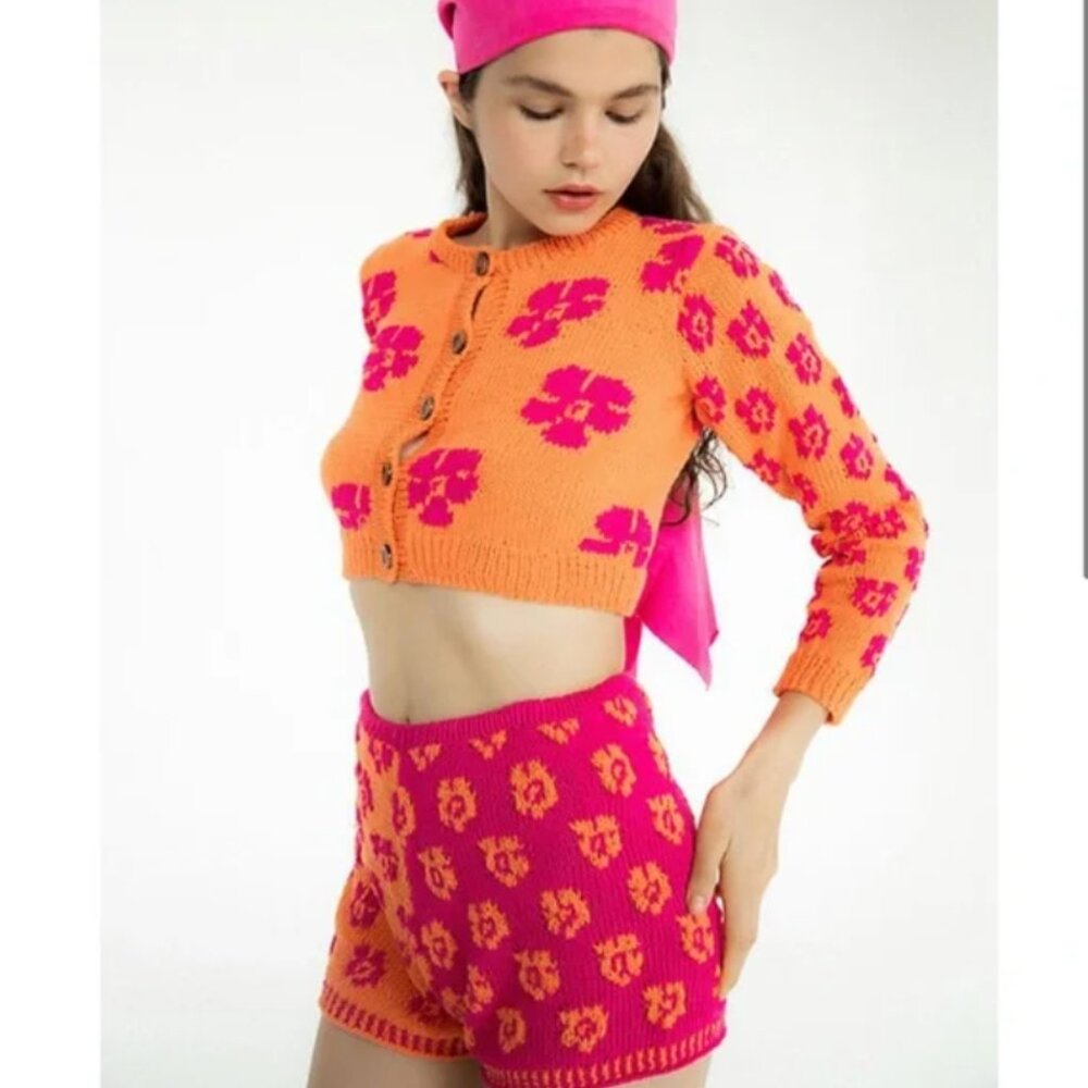 NWT Tach Vera Floral Knit Cardigan Button Front Size Small Orange Pink Y2K